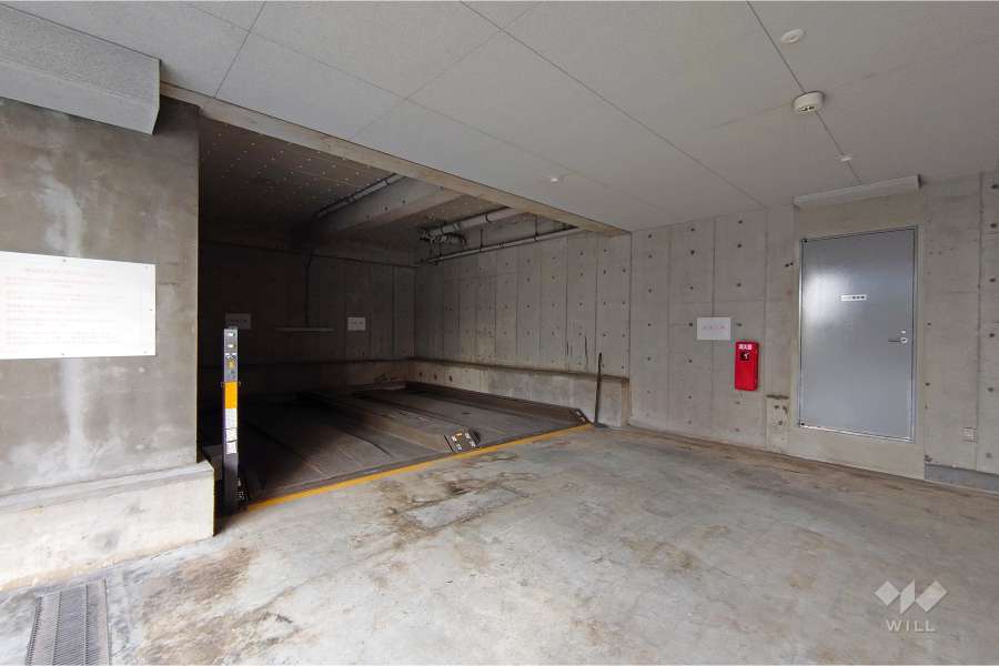 敷地内駐車場（屋内機械式）