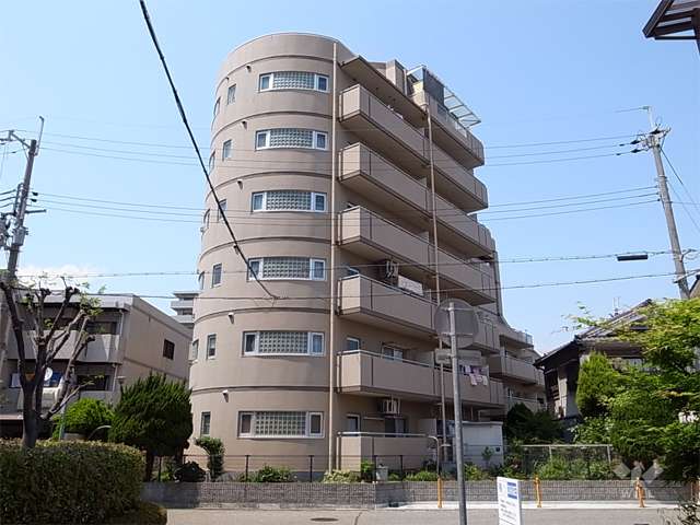 フリーデンハイム立花の外観（南側から）