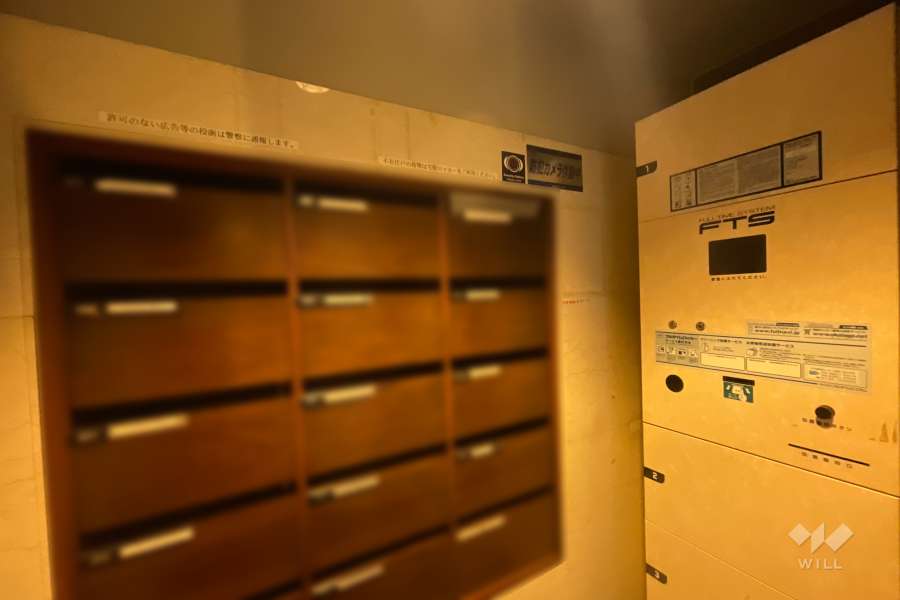 共用ポストと宅配ボックス