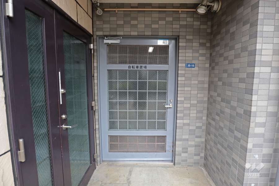 駐輪場の出入り口
