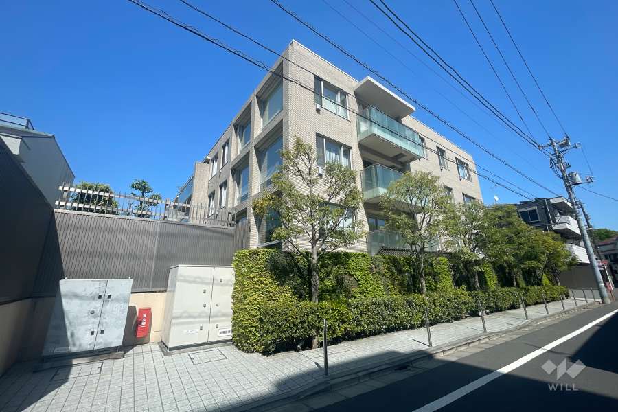 ディアナコート上原の外観（南西側から）