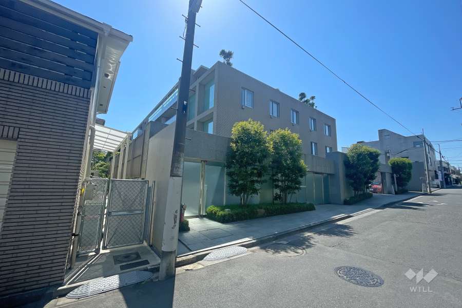 ディアナコート上原の外観（北東側から）