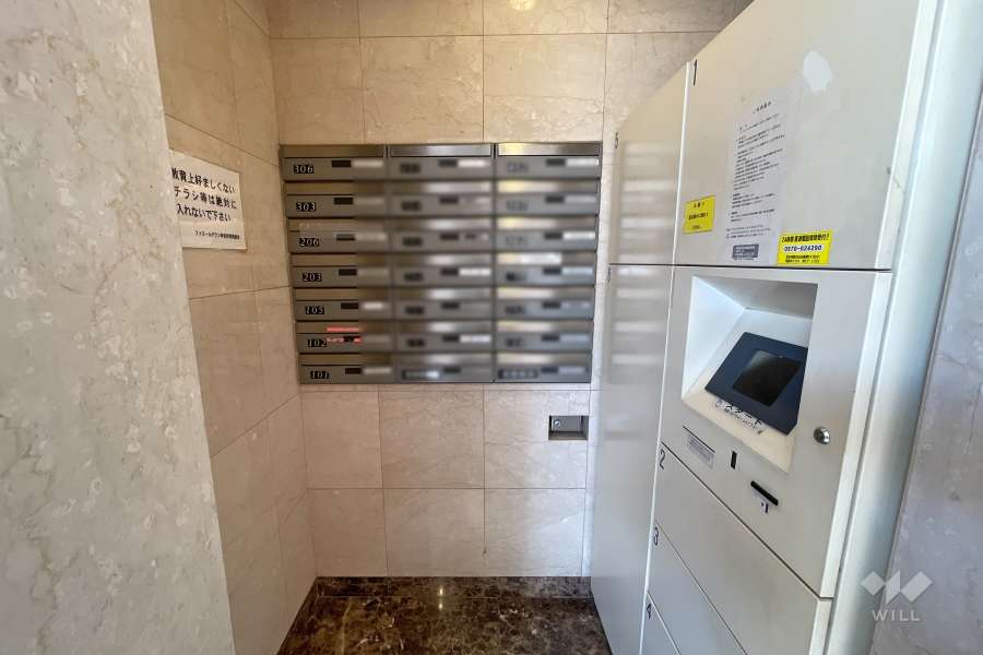 共用ポストと宅配ボックス