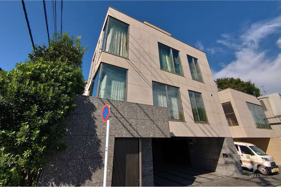 プラウド神山町の外観（南東側から）