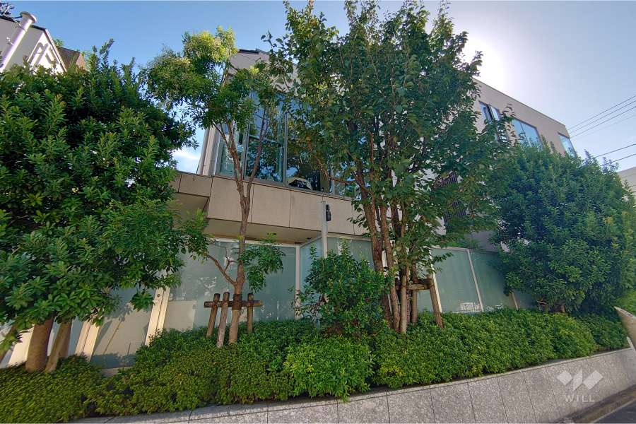 プラウド神山町の外観（北西側から）