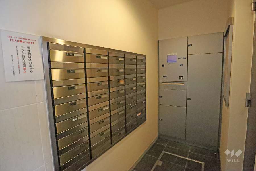 宅配ボックスと共用ポスト