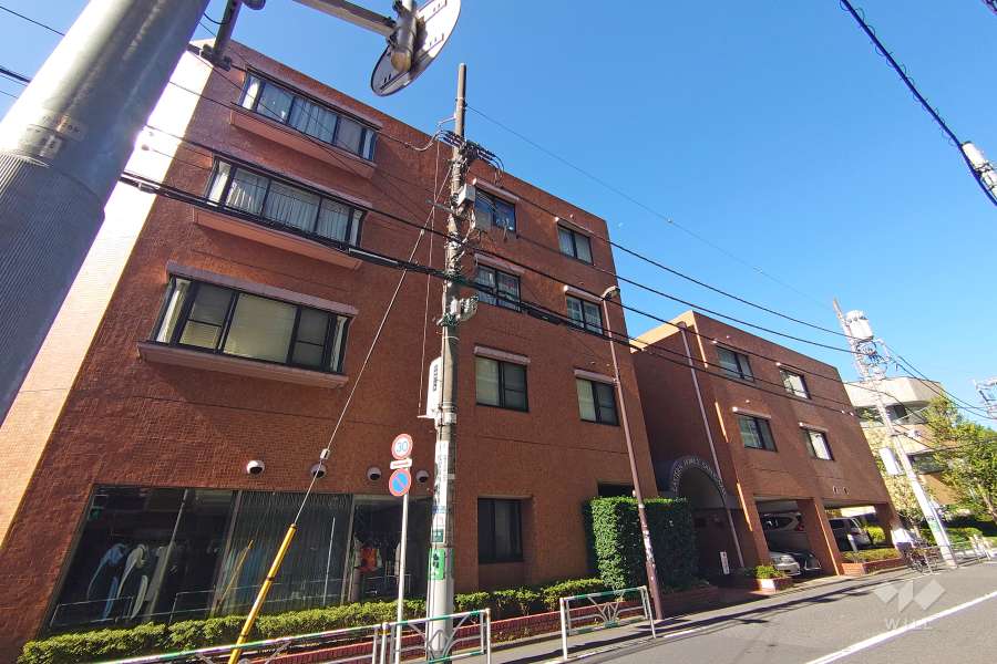 イースタンホームズ猿楽の外観（東側から）