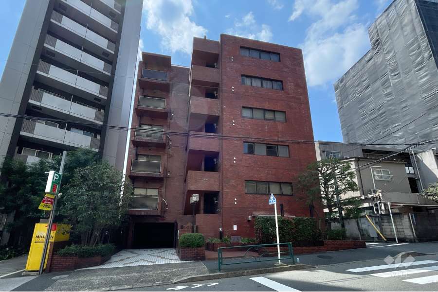 グランドメゾン広尾の外観（北東側から）