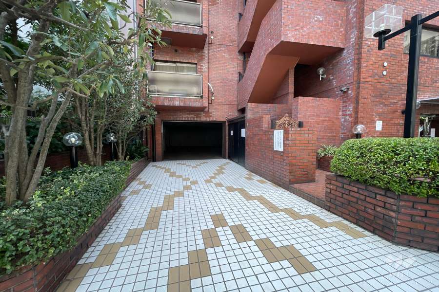 駐車場の出入り口