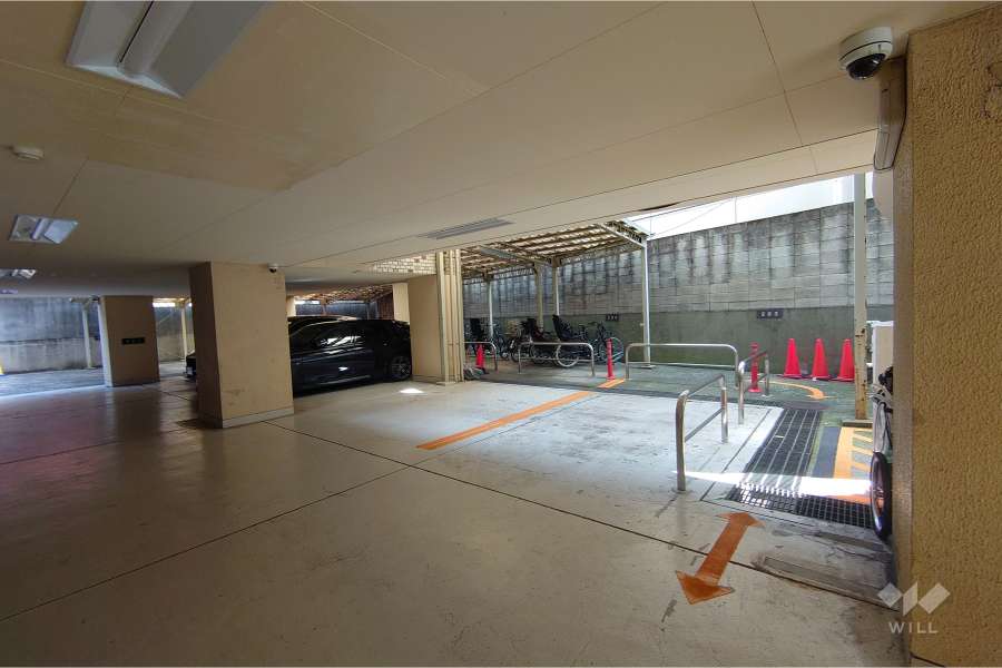 敷地内駐車場（屋内平面式）