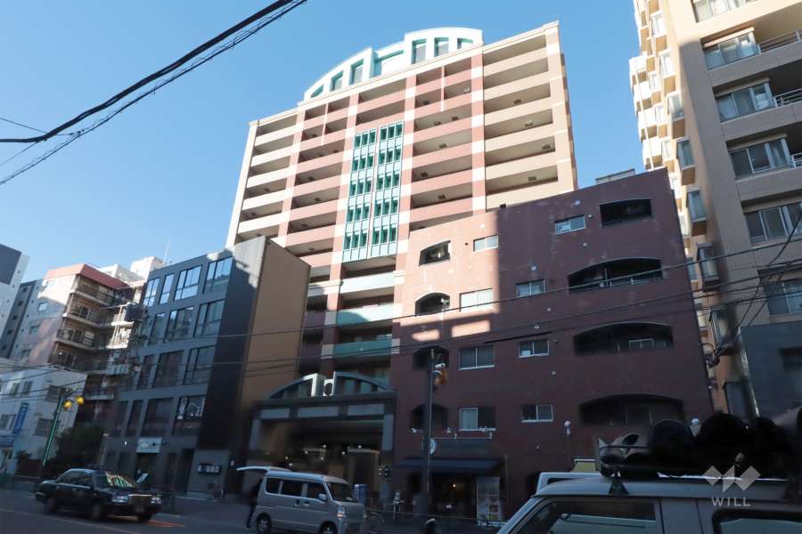 ディアナコート恵比寿の外観(南東側から)