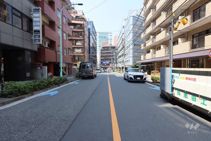 敷地西側の前面道路　　