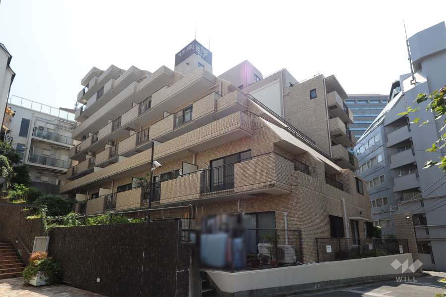 恵比寿ガーデンの外観（東側から）