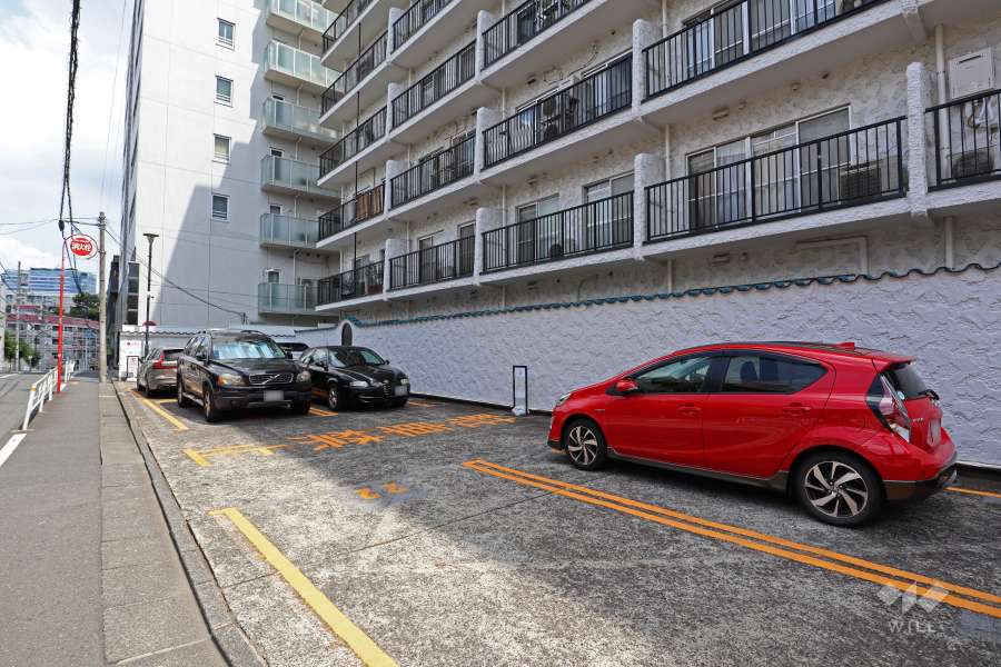 敷地内駐車場（屋外平面式）