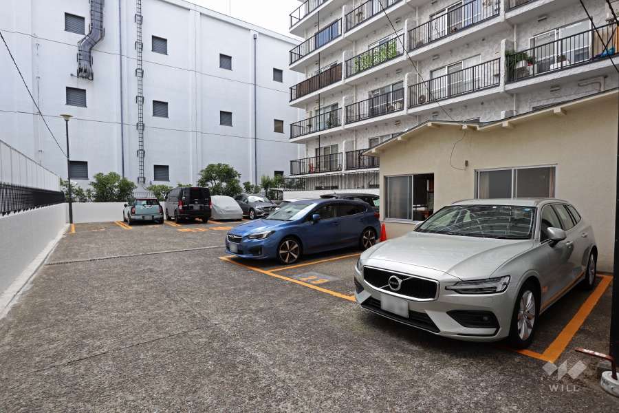 敷地内駐車場（屋外平面式）