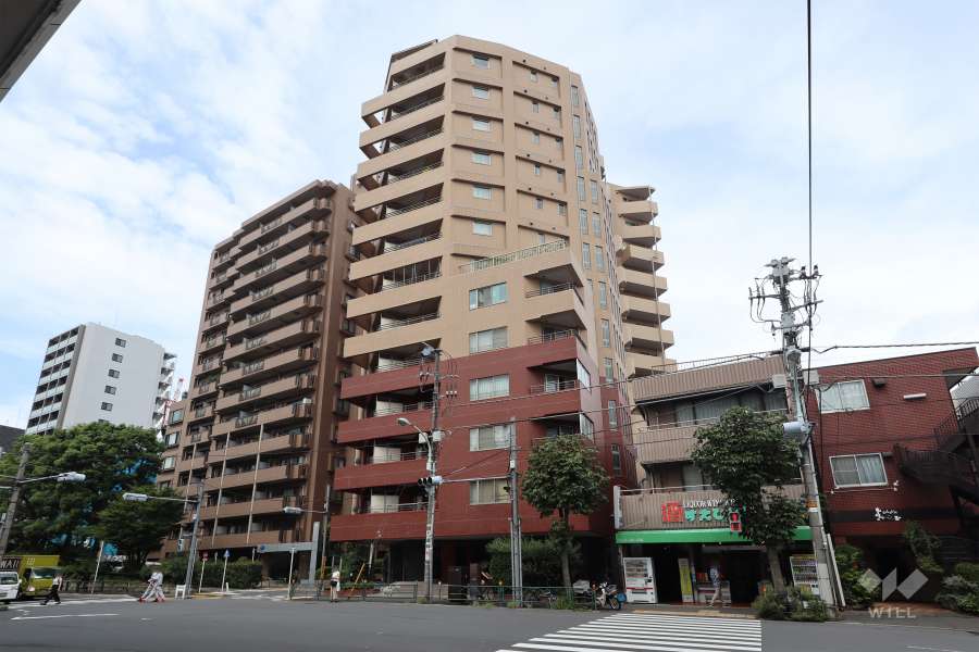 リシェ広尾の外観（東側から）