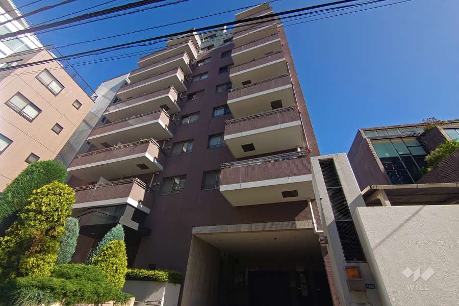 カトルズ代官山の外観（南東側から）