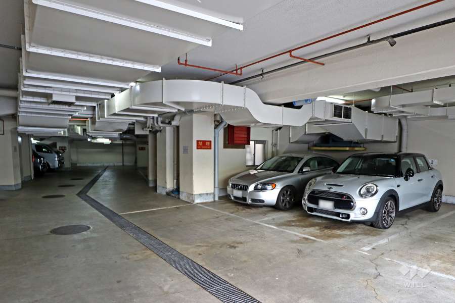 敷地内駐車場（屋内平面式）