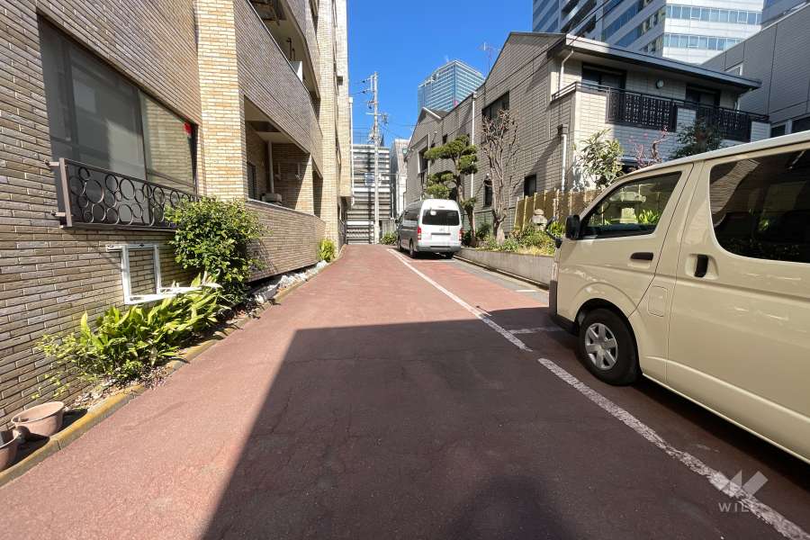 敷地内駐車場（屋外平面式）