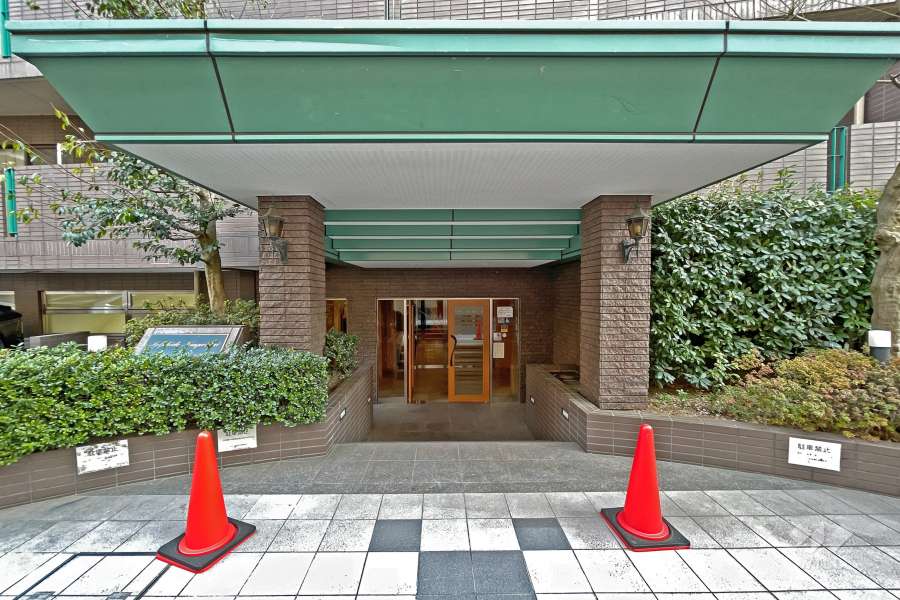 エントランスアプローチ
