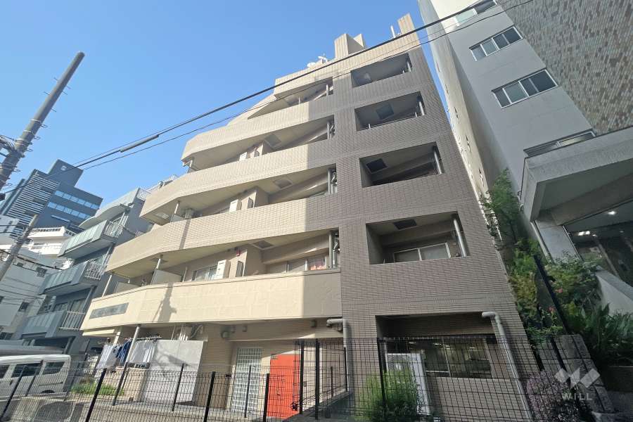 デュオスカーラ渋谷の外観（南西側から）