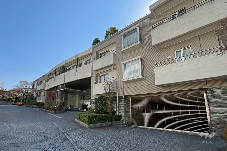 フェアロージュ南平台の外観（北西側から）