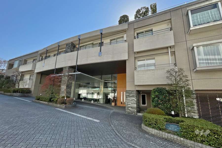 フェアロージュ南平台の外観（北側から）