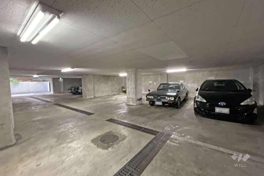 敷地内駐車場（屋内平面式）