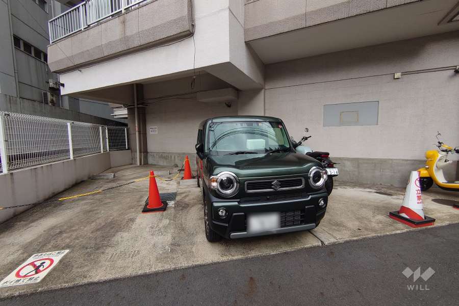 敷地内駐車場（屋外平面式）