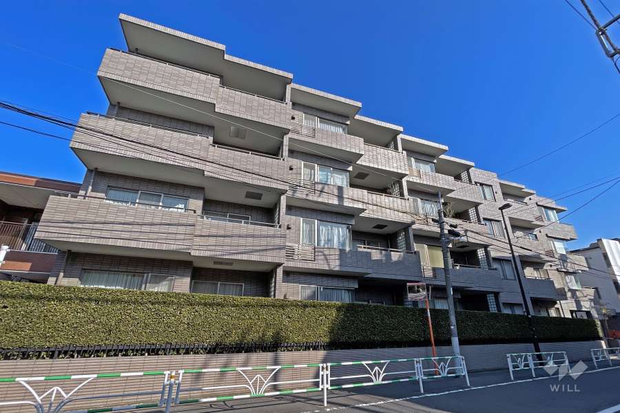レジオン代官山の外観（南西側から）