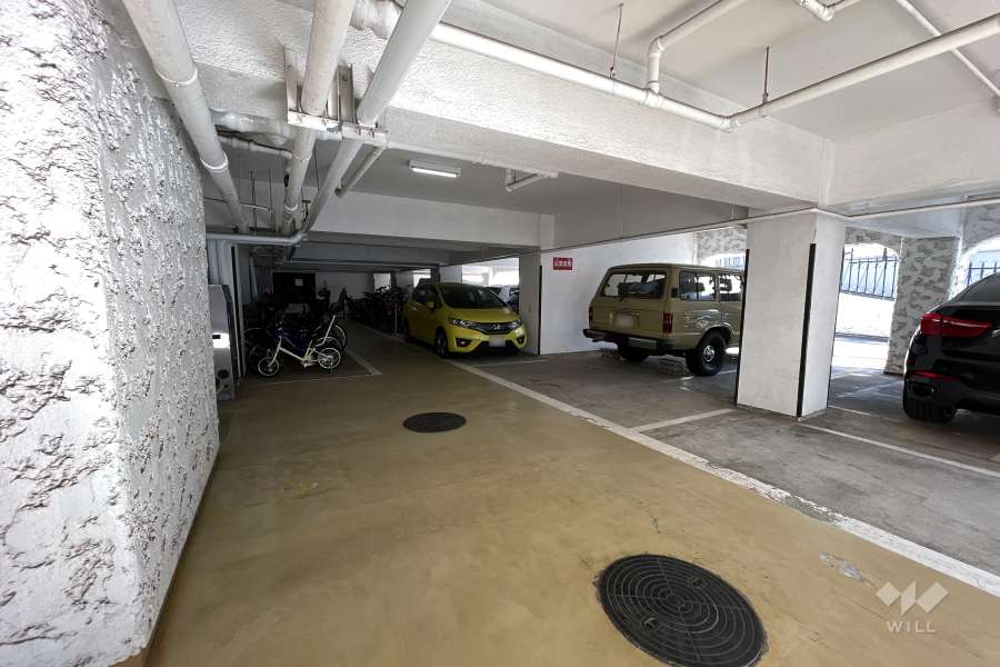敷地内駐車場（屋内平面式）