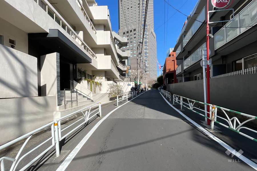 敷地南側前面道路