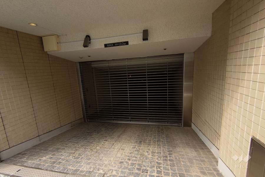 駐車場の出入り口