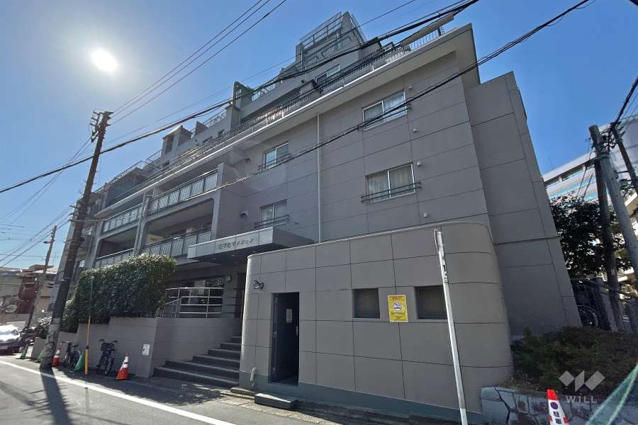 日商岩井南平台マンションの外観（北側から）