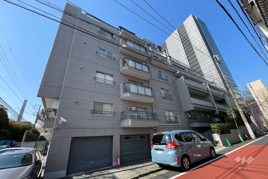 日商岩井南平台マンションの外観（東側から）