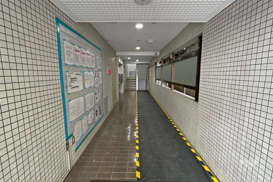 エントランスホール