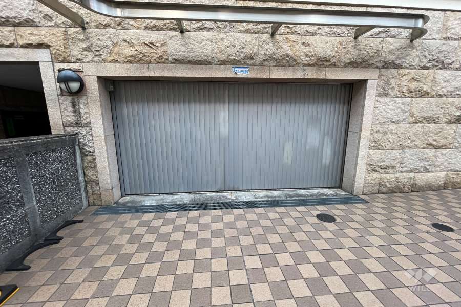 駐車場の出入り口