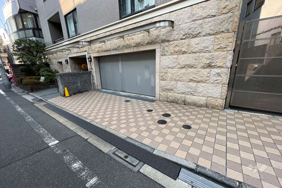 敷地内駐車場（屋外平面式）