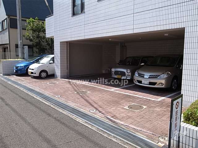 敷地内駐車場