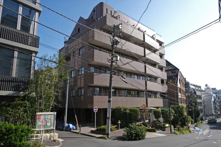 グランディ代官山の外観（南西側から）