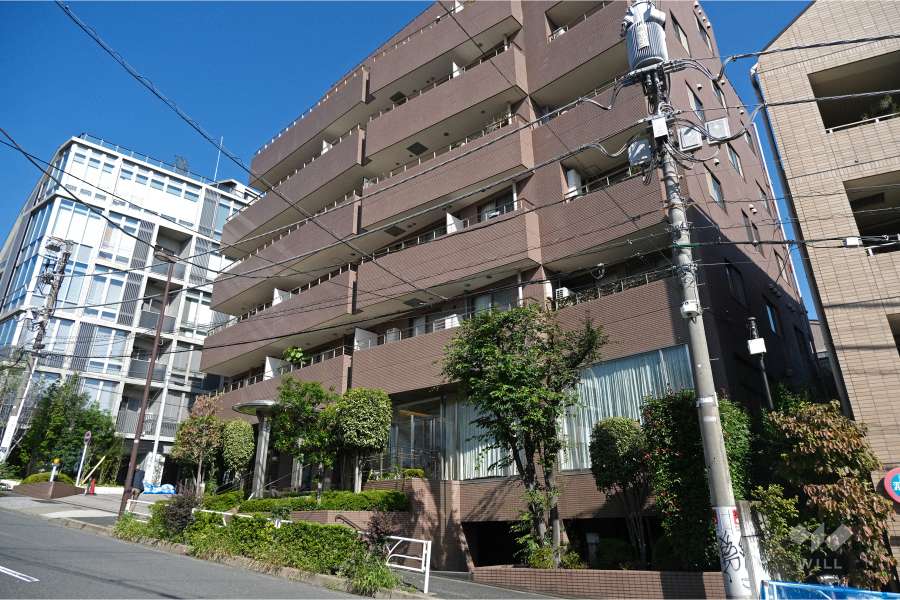 グランディ代官山の外観（南東側から）