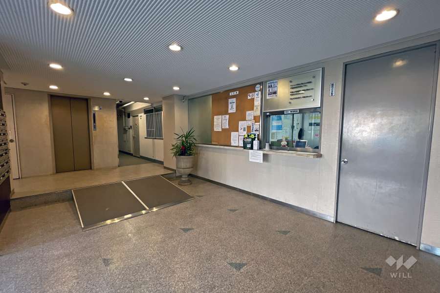 エントランス内