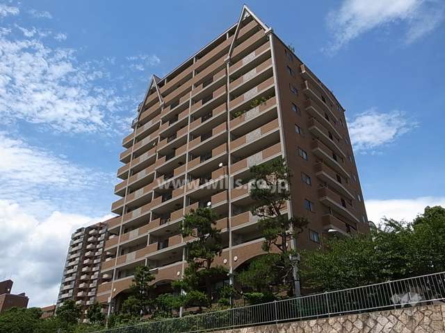 アールグラン宝塚の外観（南東側から）