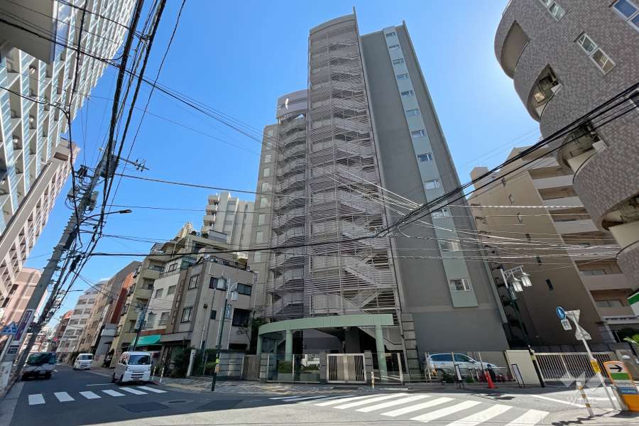 ディアナガーデン恵比寿の外観(北西側から）