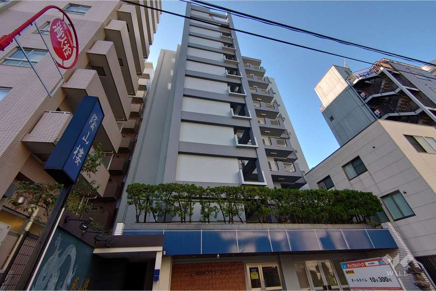 ニュー恵比寿フラワーマンションの外観（北東側から）