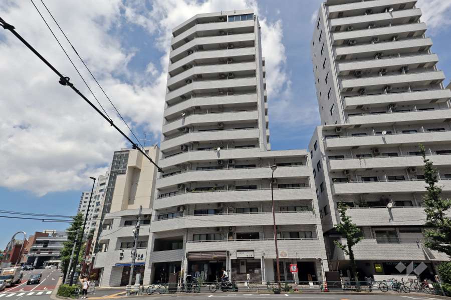 ヒルズ代官山の外観（南東側から）