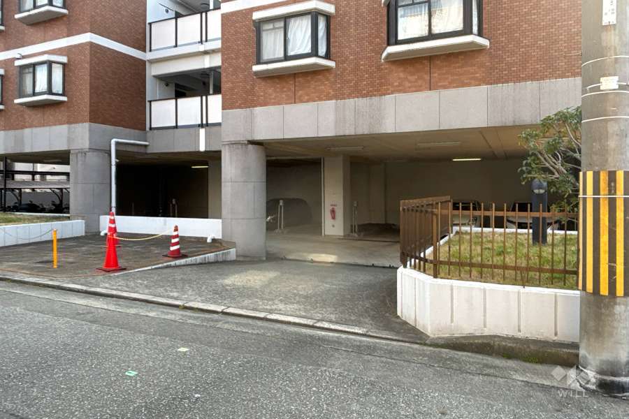 駐車場の出入口