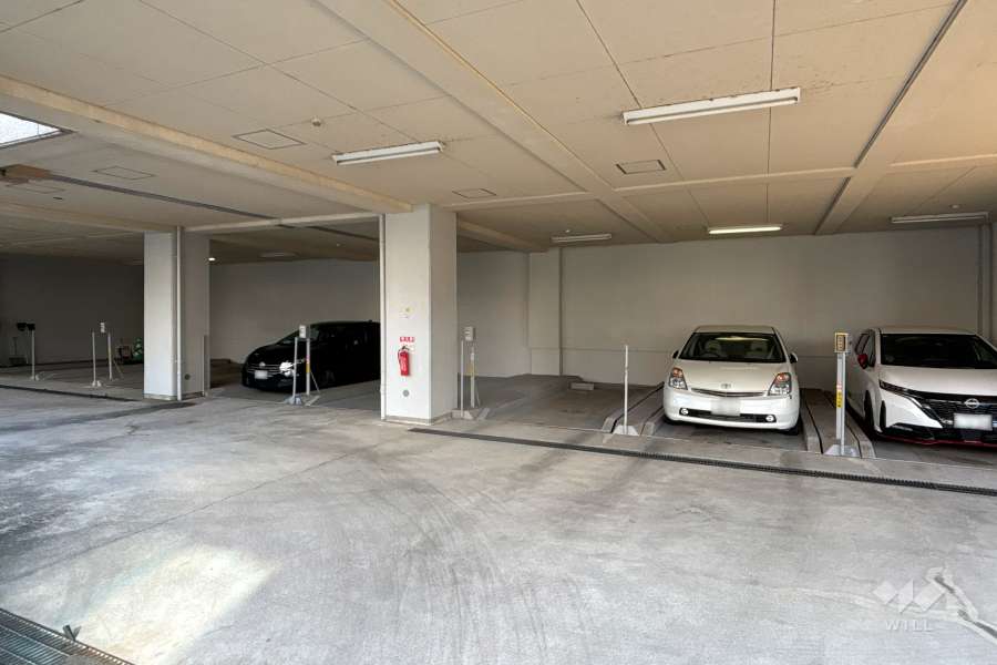 敷地内駐車場（屋内機械式）