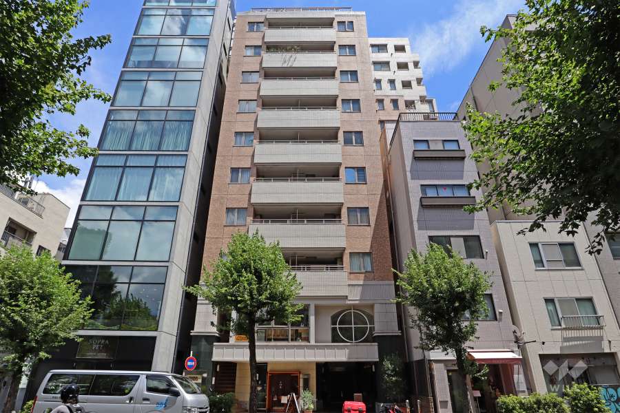 ランドコム恵比寿代官山の外観（西側から）