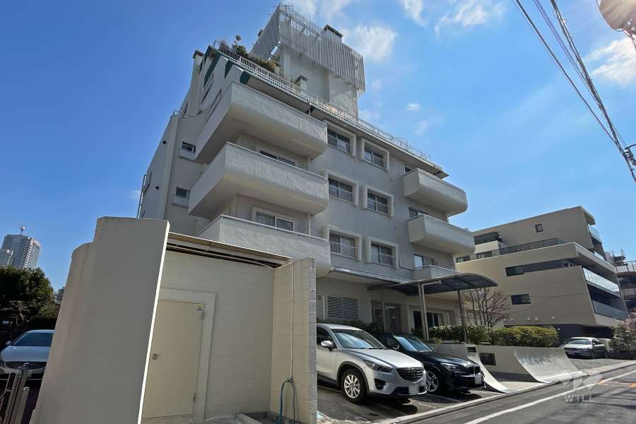 日商岩井恵比寿マンションの外観（北側から）